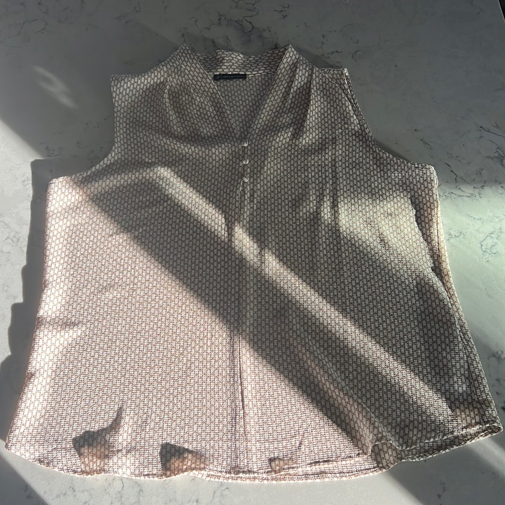 Sleeveless dress top never worn